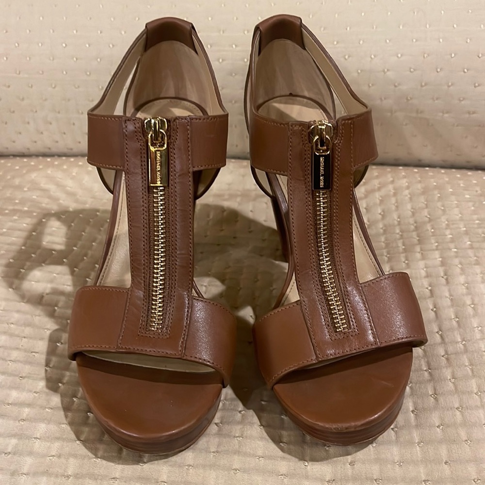 MICHAEL KORS HEELS Size 8 women